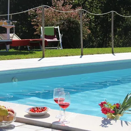 Sigliano Sleeps 6 Pool Wifi Appartement San Litardo