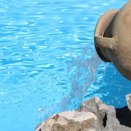 Sigliano Sleeps 6 Pool Wifi *