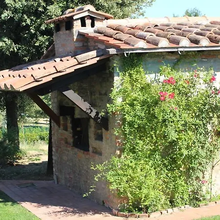 Apartment Sigliano Sleeps 6 Pool Wifi *