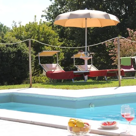 Apartment Sigliano Sleeps 6 Pool Wifi