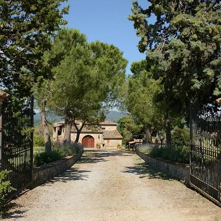 Sigliano Sleeps 6 Pool Wifi Apartment