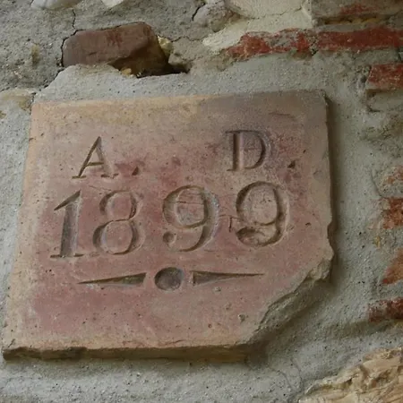 Appartement Sigliano Sleeps 6 Pool Wifi *