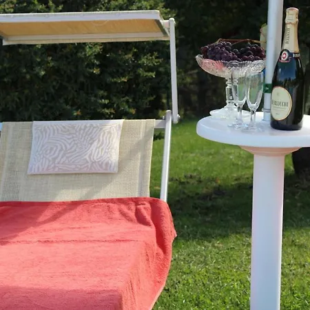 Sigliano Sleeps 6 Pool Wifi *