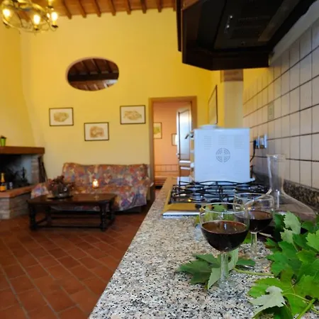 Apartment Sigliano Sleeps 6 Pool Wifi